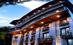 The West Gate Posada By Summit